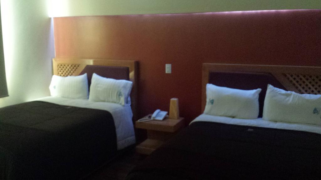 Hotel Global Express Tehuacan Bagian luar foto